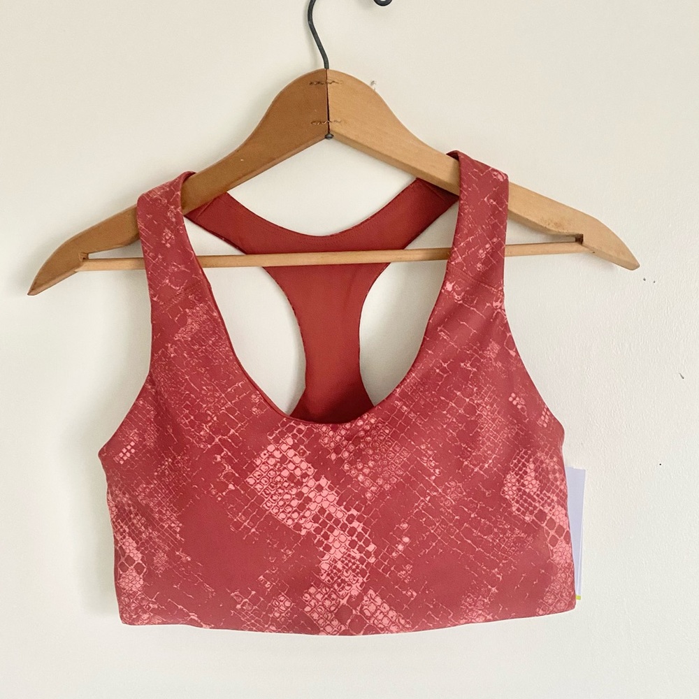 NWT Old Navy Snake Print Sports Bra